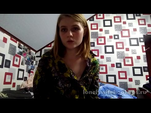 ❤️ Mladá blond študentka z Ruska má rada väčšie vtáky. ❤️ Porno video na nás
