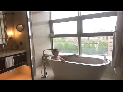 ❤️ Obrovská baba vášnivo si honí kundu v kúpeľni ❤️ Porno video na nás