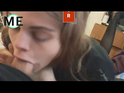 ❤️ Hrdlo vtáka, roztrhané pančuchy a roztrhané podpätky pekné stretnutie ❤️ Porno video na nás