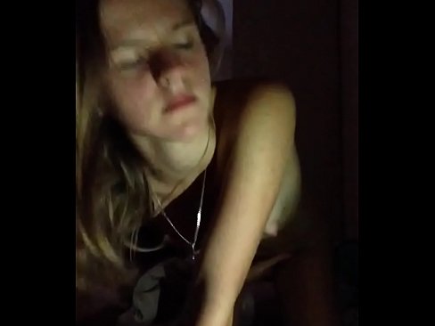 ❤️ Dievča masturbuje a vyvrcholí ❤️ Porno video na nás